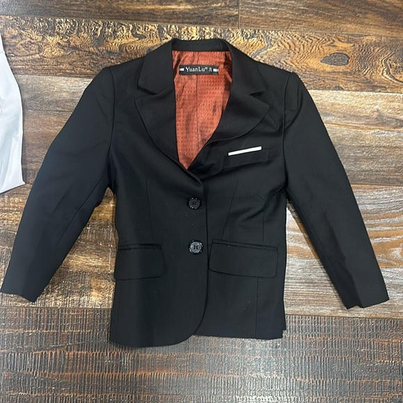 Toddler boys 5 piece tuxedo ring bearer 3T - Picture 8 of 14